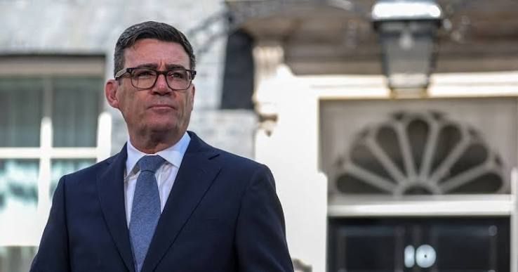 Londres : De nouvelles fleurs pour le Premier ministre anglais et les défis du Royaume-Uni