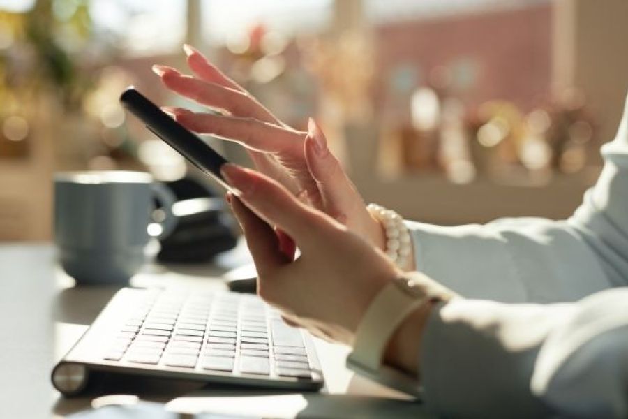 Médias d'Opinion vs Journalisme d'Éthique : La Frontière de Verre en 2026