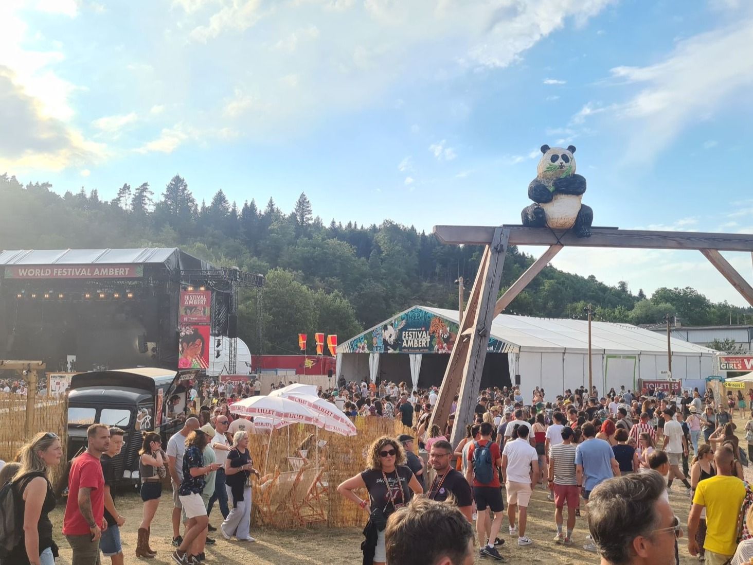 Saison culturelle en Europe : Comment les festivals estivaux et événements du patrimoine réinventent leurs modèles face à la chaleur