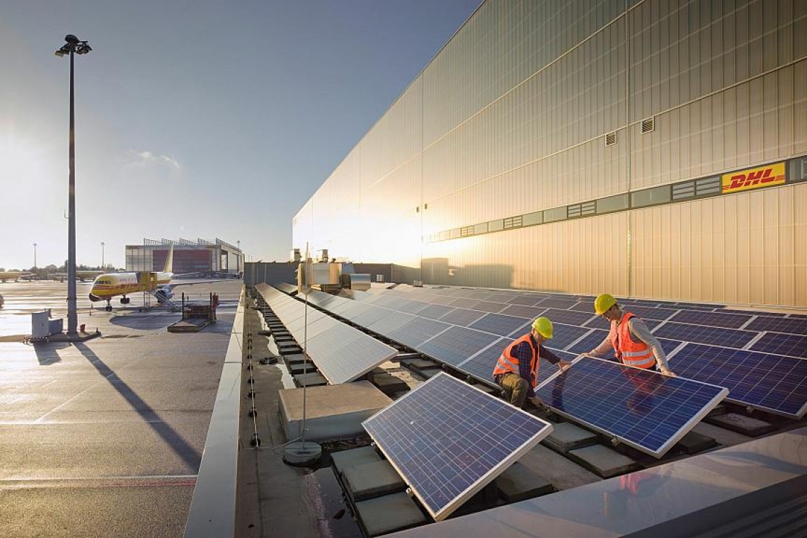 DHL Global Forwarding et TotalEnergies s'associent sur un projet solaire