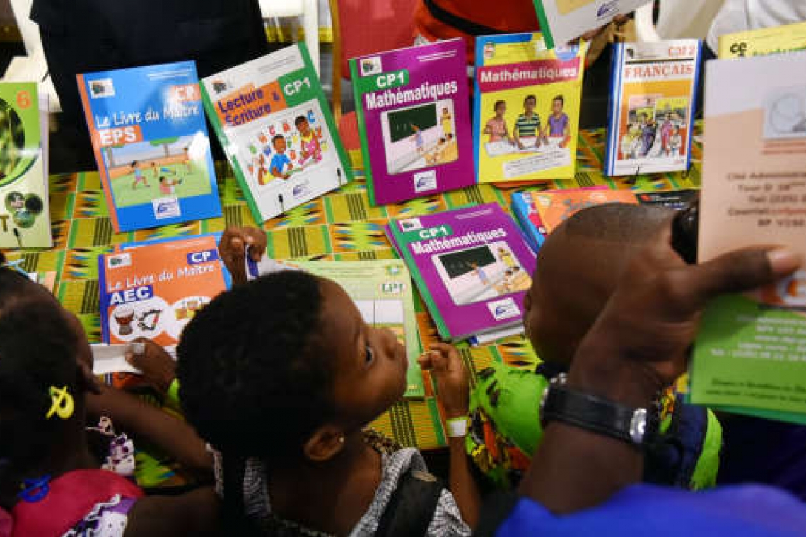 Sénégal : Les manuels scolaires à l'effigie des leaders politiques font polémique