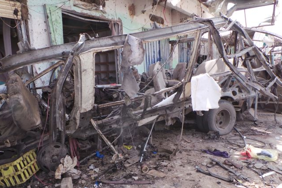 Yémen : 9 morts dont 4 civils dans un raid aérien