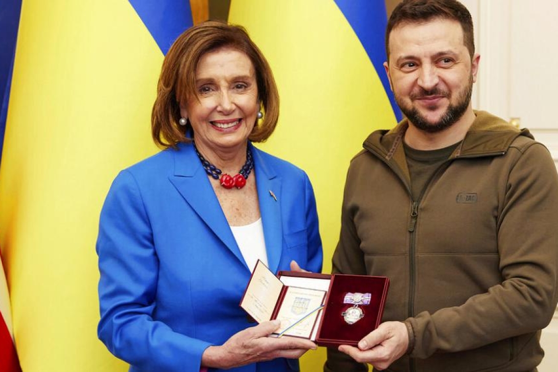 Diplomatie /Sécurité / Guerre en Ukraine : Le président de la Chambre des Représentants, Nancy Pelosi et les Parlementaires en visite à Kiev