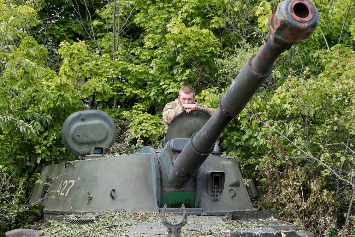 Guerre en Ukraine : l'armée affirme désormais utiliser de l'artillerie fournie par l'Occident