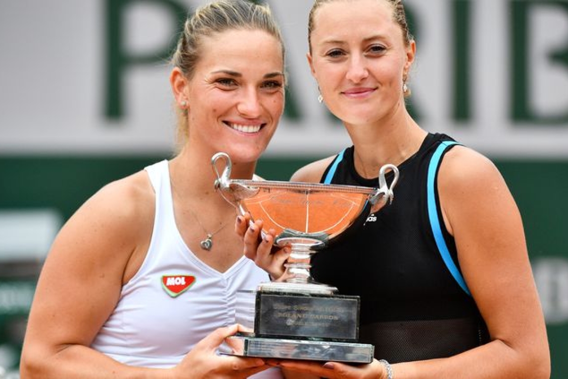 Sports/Tennis/Roland-Garros: La paire Caroline Garcia et Kristina Mladenovic couronnée à Paris