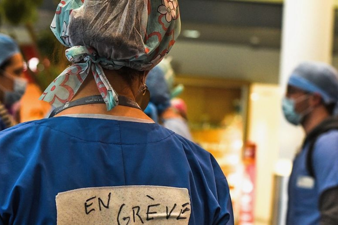 France : Nouvelle mobilisation du personnel de santé à l'approche de l'été