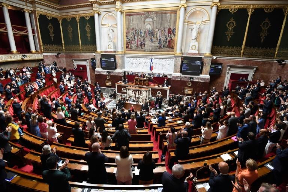 Covid-19 en France: L'Assemblée nationale rejette le pass sanitaire pour les voyages "extra-hexagonaux"