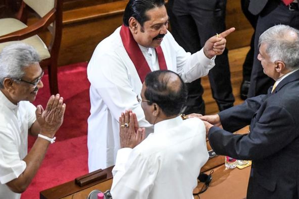 Le président sri lankais quitte les Maldives et se rend à Singapour