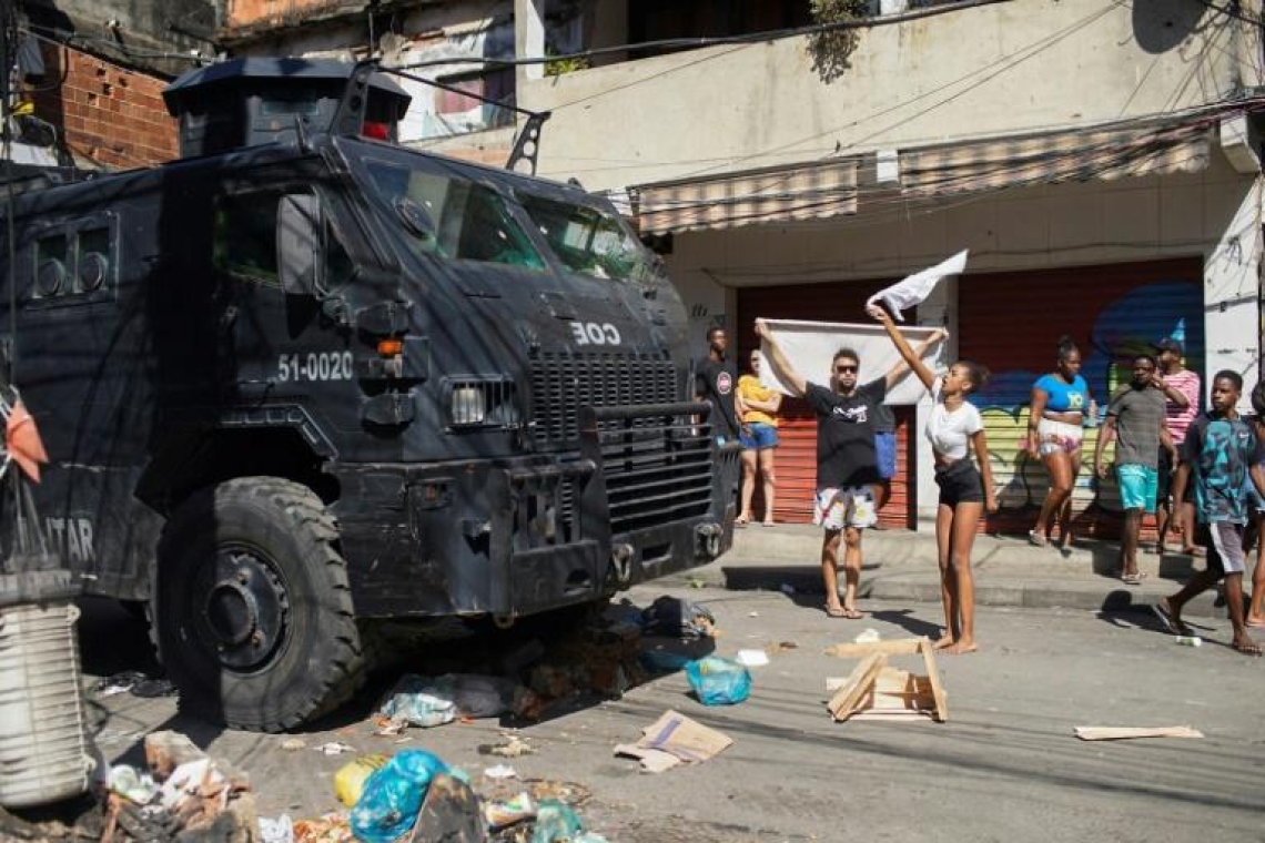 Brésil : Dix-huit morts dans une opération policière dans une favela de Rio