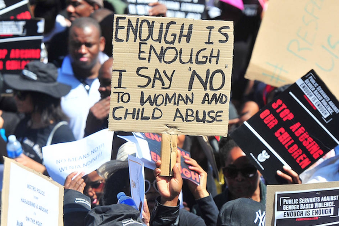 Afrique du Sud : Plus de 80 hommes accusés de viol devant un tribunal