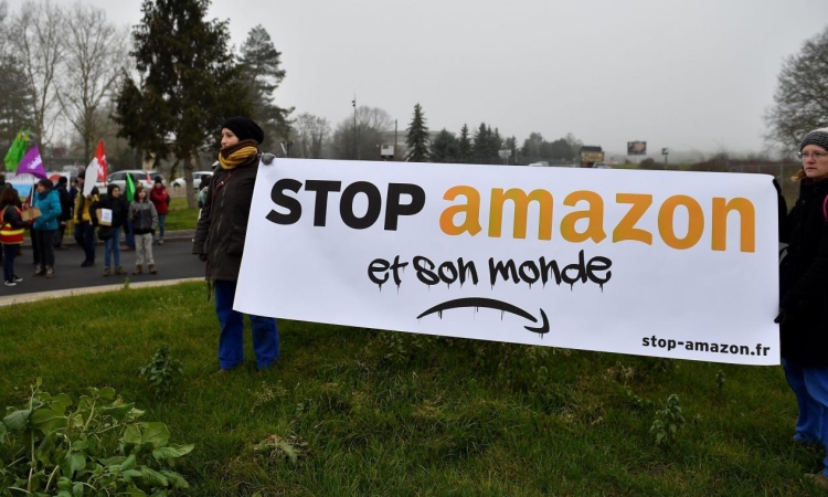 Amazon critiqué suite à un scandale de contrefaçons littéraires