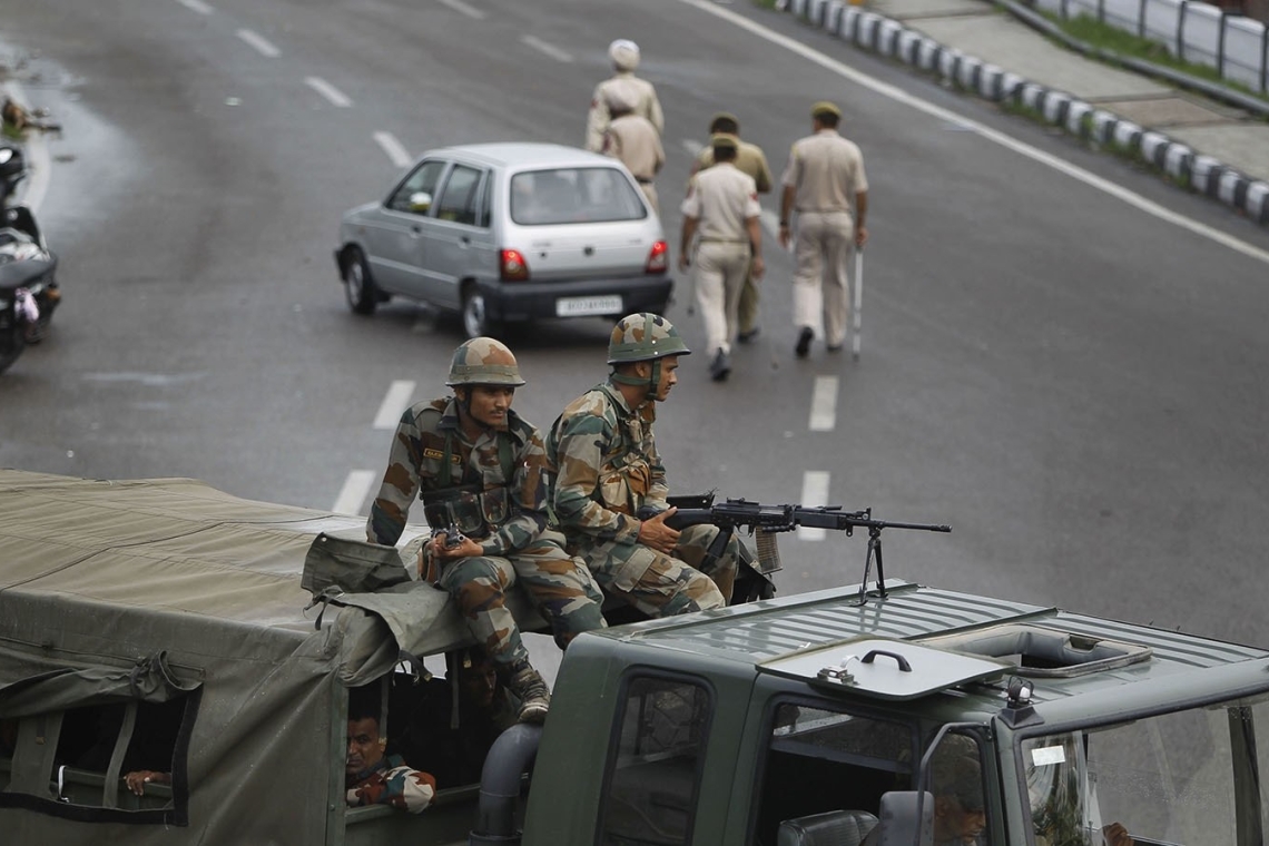 Cachemire : Cinq personnes tuées dans une attaque contre un camp de l'armée indienne dans la région de Rajouri