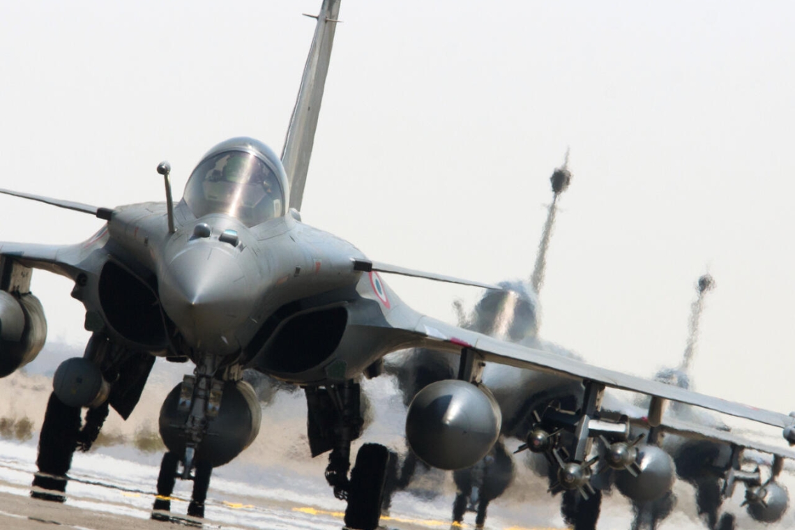 Arrivée à Nouméa de la plus longue projection de moyens de l'armée de l'air française