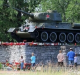 L'Estonie déboulonne ses monuments soviétiques sur fond de guerre en Ukraine