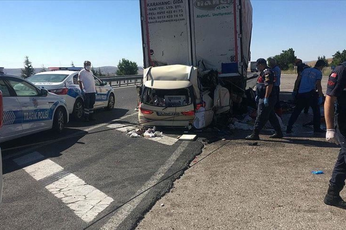 Turquie : Un camion sans freins percute une foule et tue 16 personnes