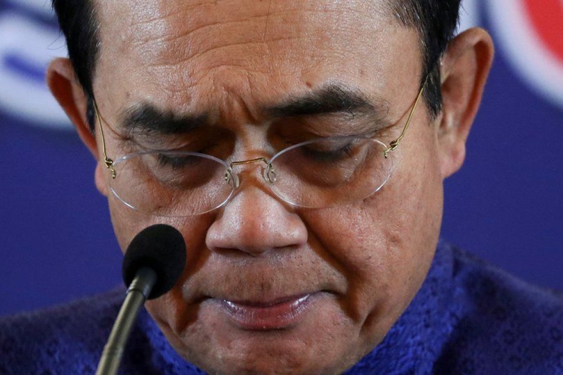 Thaïlande : Le Premier ministre suspendu par la Cour Constitutionnelle, crise politique dans le pays