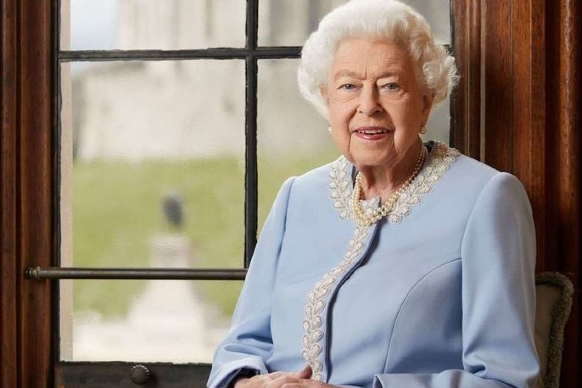 FLASH INFO : Élisabeth II est décédée ce soir à son palais de Balmoral en Ecosse