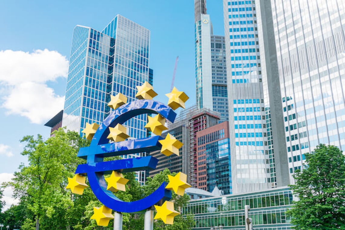 La BCE relève ses taux de 0,75 point, la plus forte hausse dans l'histoire de l'institution