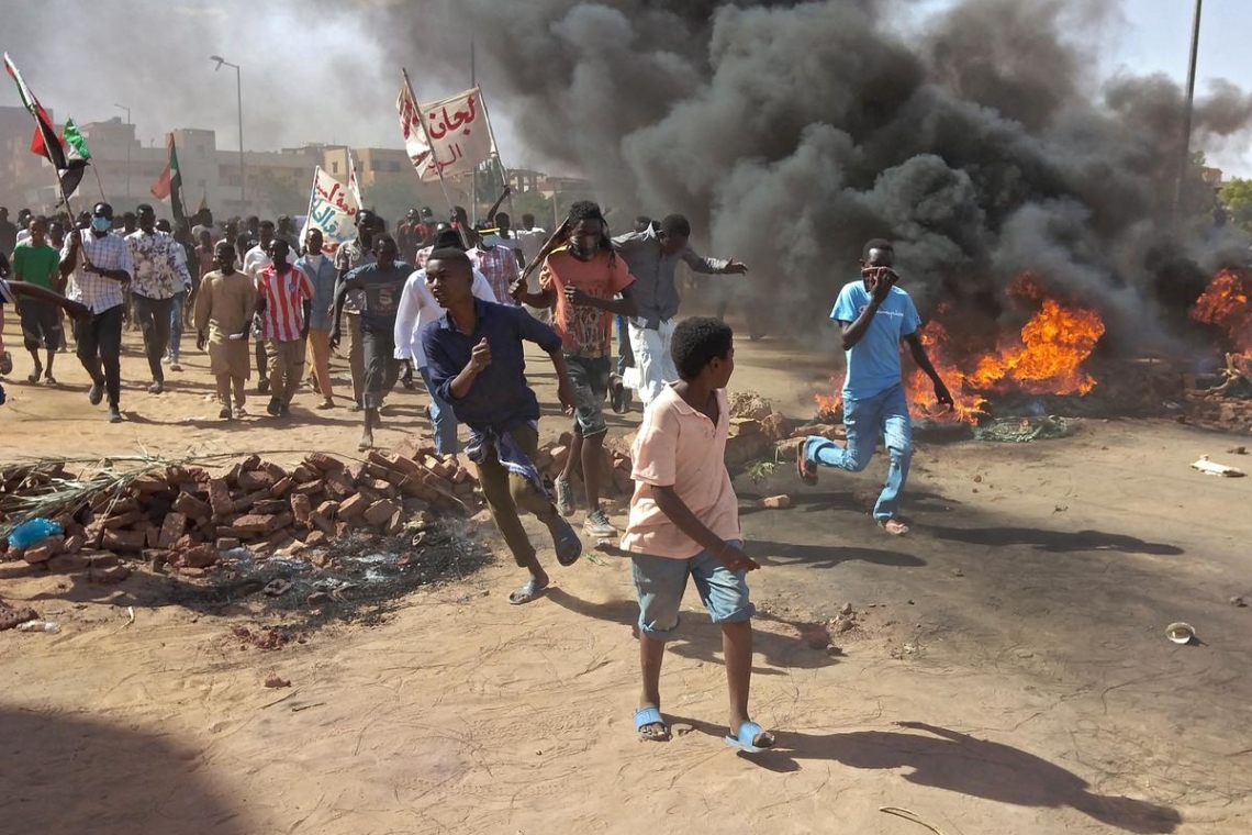 Soudan : Des milliers de soudanais dans la rue contre le pouvoir militaire
