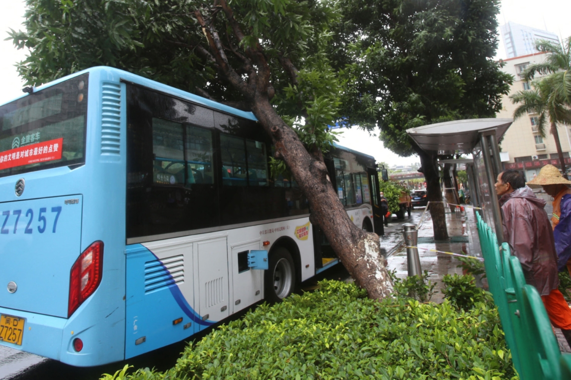 Chine : Vingt-sept morts dans un accident de bus