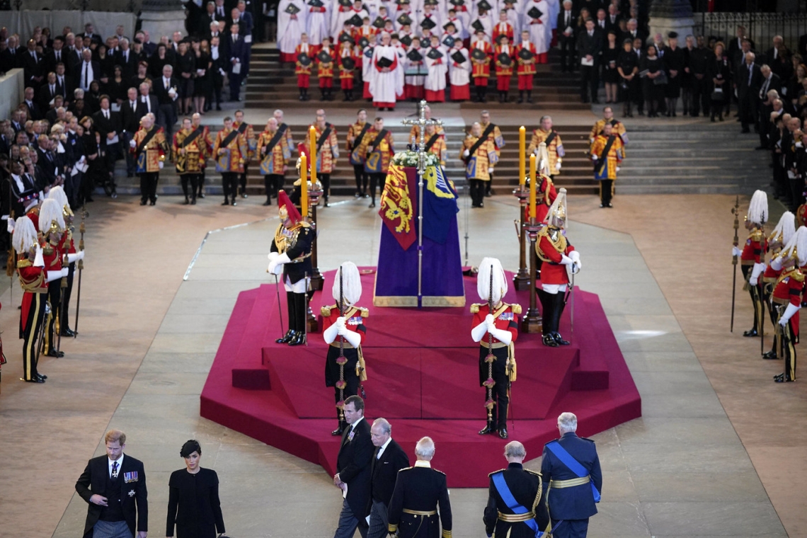 Le Royaume-Uni rend les derniers adieux à la reine Elizabeth II