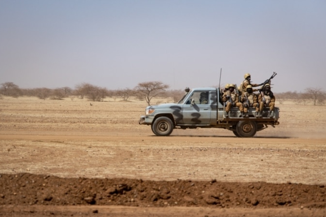 Burkina Faso : Au moins dix soldats tués dans l'attaque d'un camion de ravitaillement dans le Soum