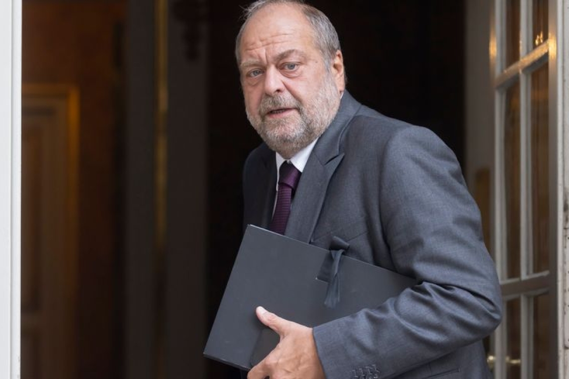 Soupçons de conflits d'intérêts en France : Dupond-Moretti renvoyé en procès par la CJR