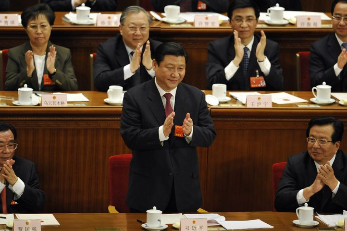 Chine : L'ex-président Hu Jintao escorté vers la sortie lors de la clôture du congrès du PCC