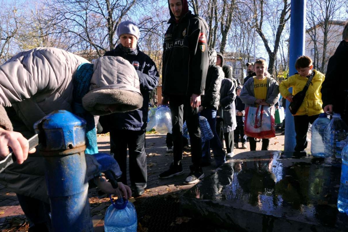 Guerre en Ukraine : Kiev frappée, 80% des habitants privés d'eau   