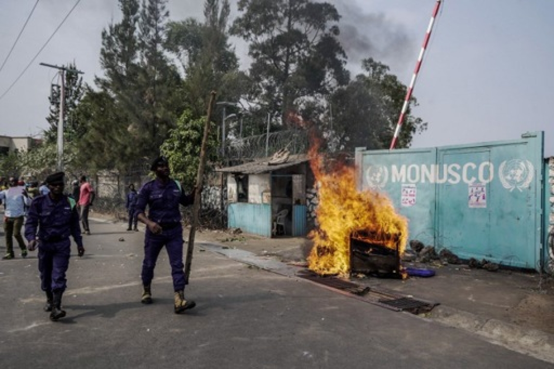 RDC: Des véhicules incendiés lors des manifestations contre MONUSCO
