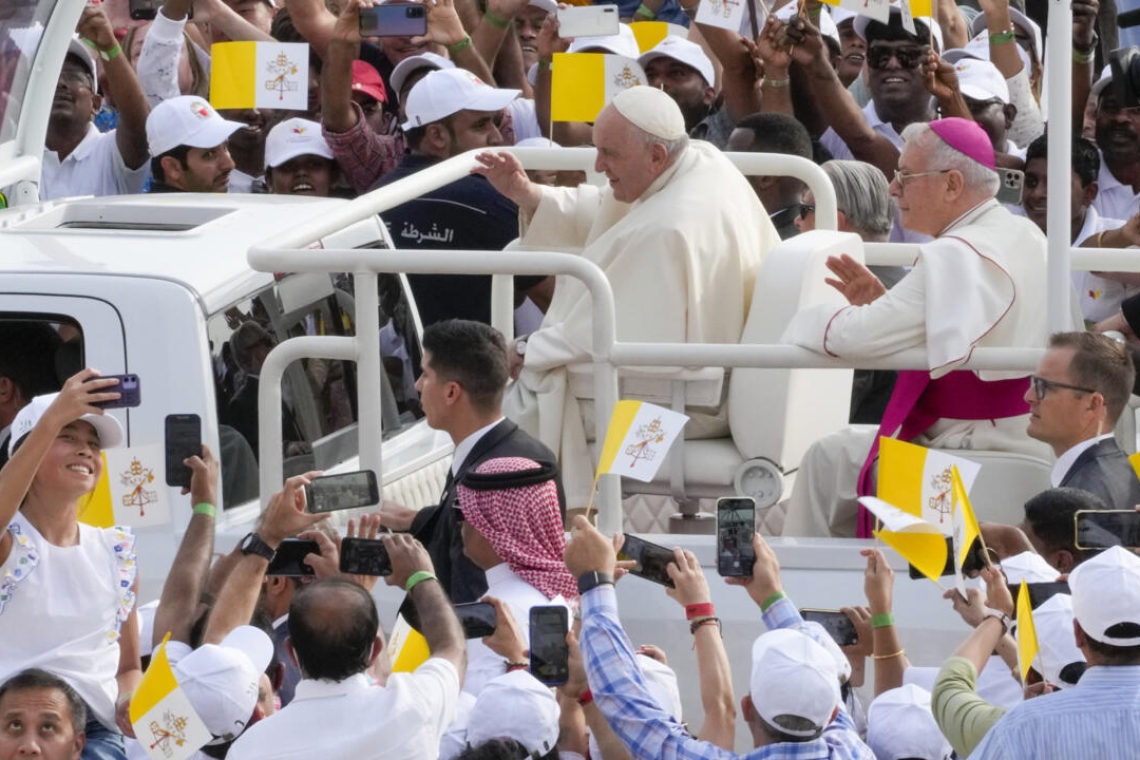 Moyen Orient : Le pape François célèbre une messe historique à Bahreïn