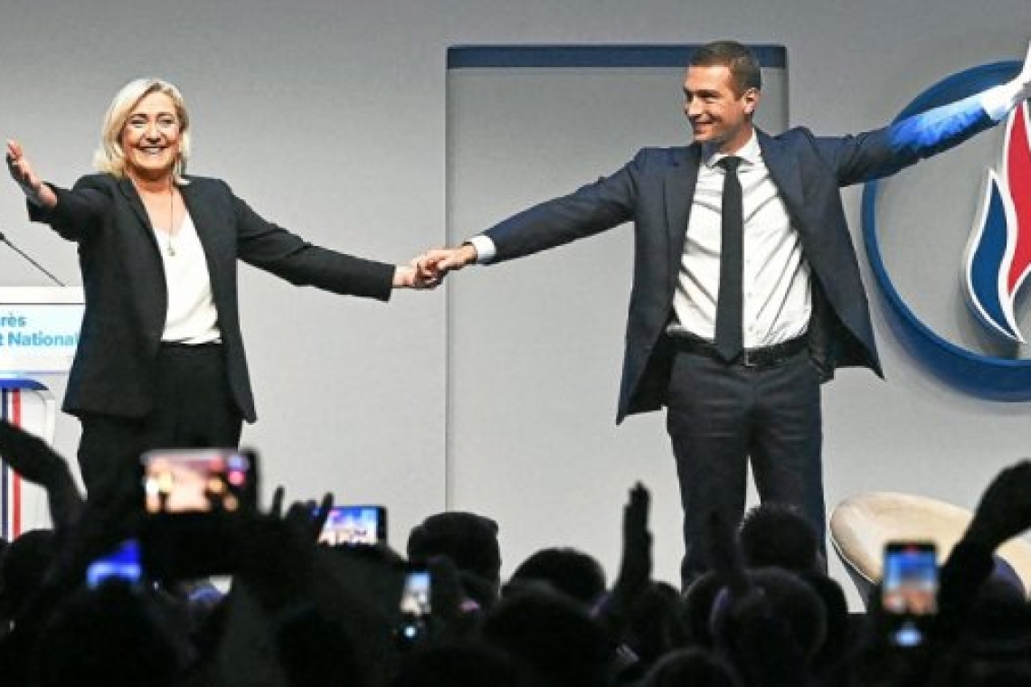 France : Jordan Bardella devient président du RN et succède à Marine Le Pen