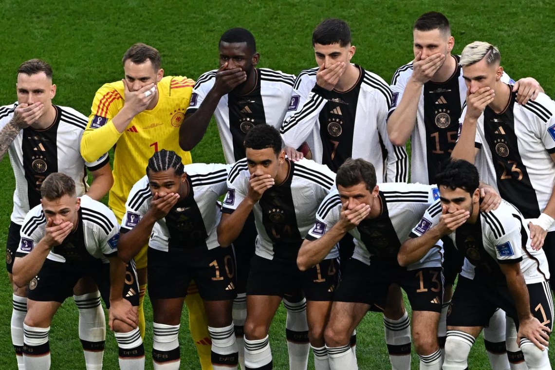 Coupe du monde 2022 : Les Allemands taclent la Fifa en se couvrant la bouche
