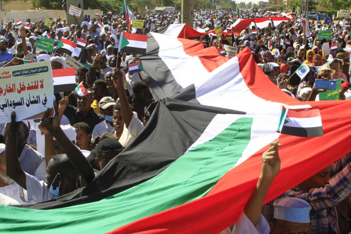 Soudan : Accord entre les militaires et les civils en vue de mettre fin à la crise politique