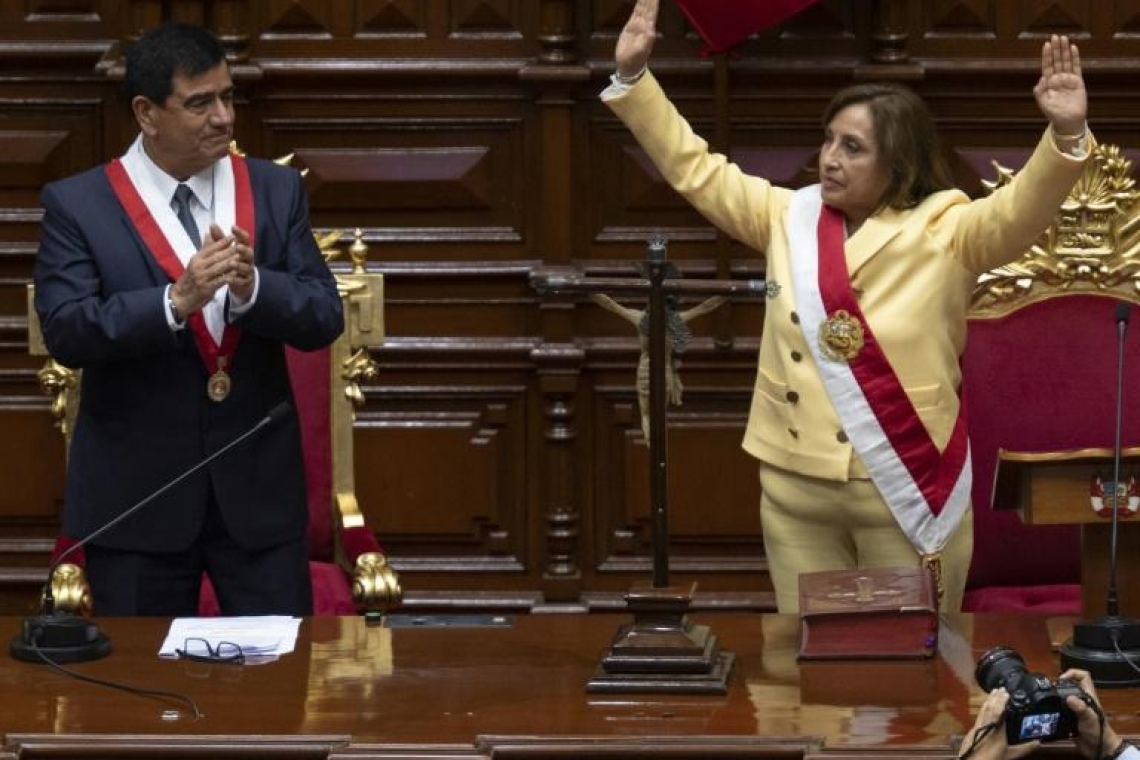 Pérou : le président Castillo arrêté après avoir annoncé la dissolution du Parlement