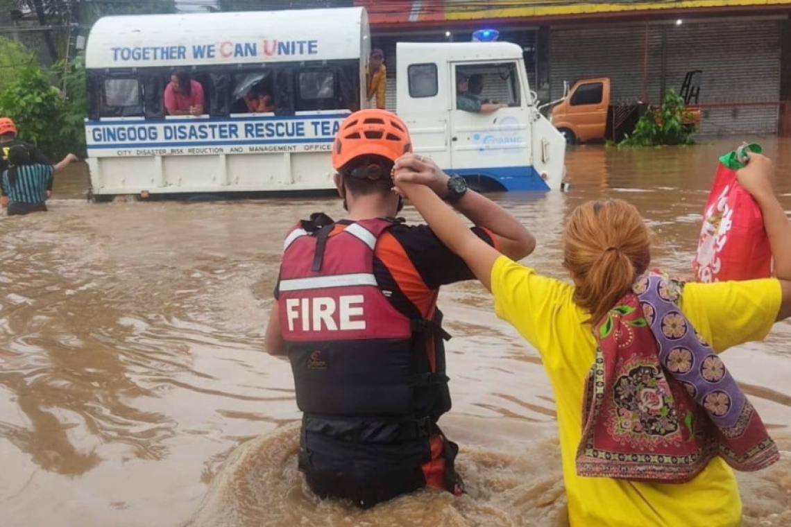 Philippines : Le bilan des inondations et glissements de terrain s'alourdit à 33 morts