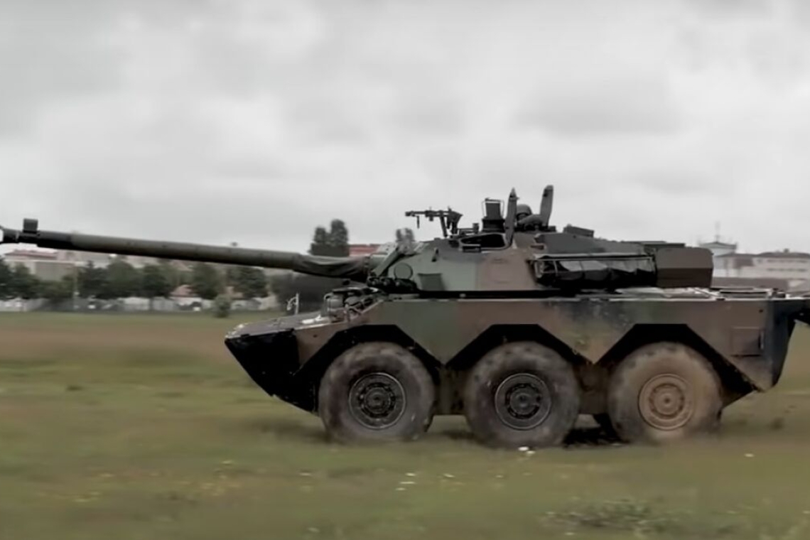 La France annonce l'envoi de chars de combat légers à l'Ukraine
