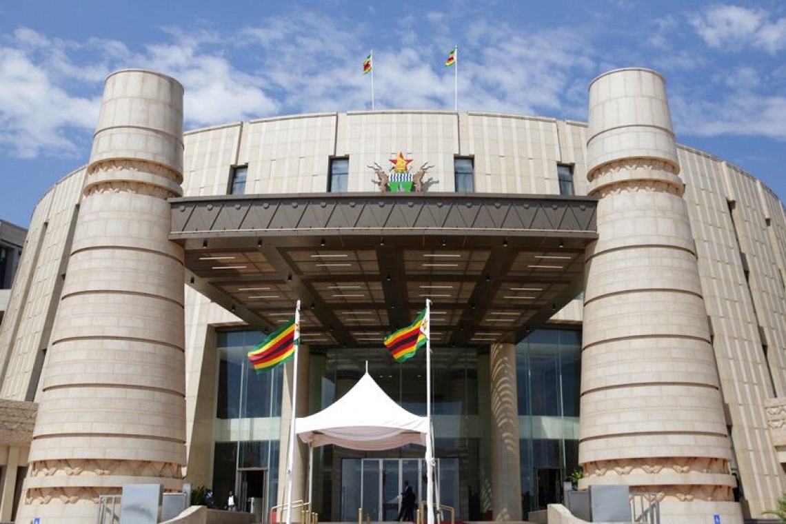 Zimbabwe : Le Parlement soumet son rapport préélectoral au président