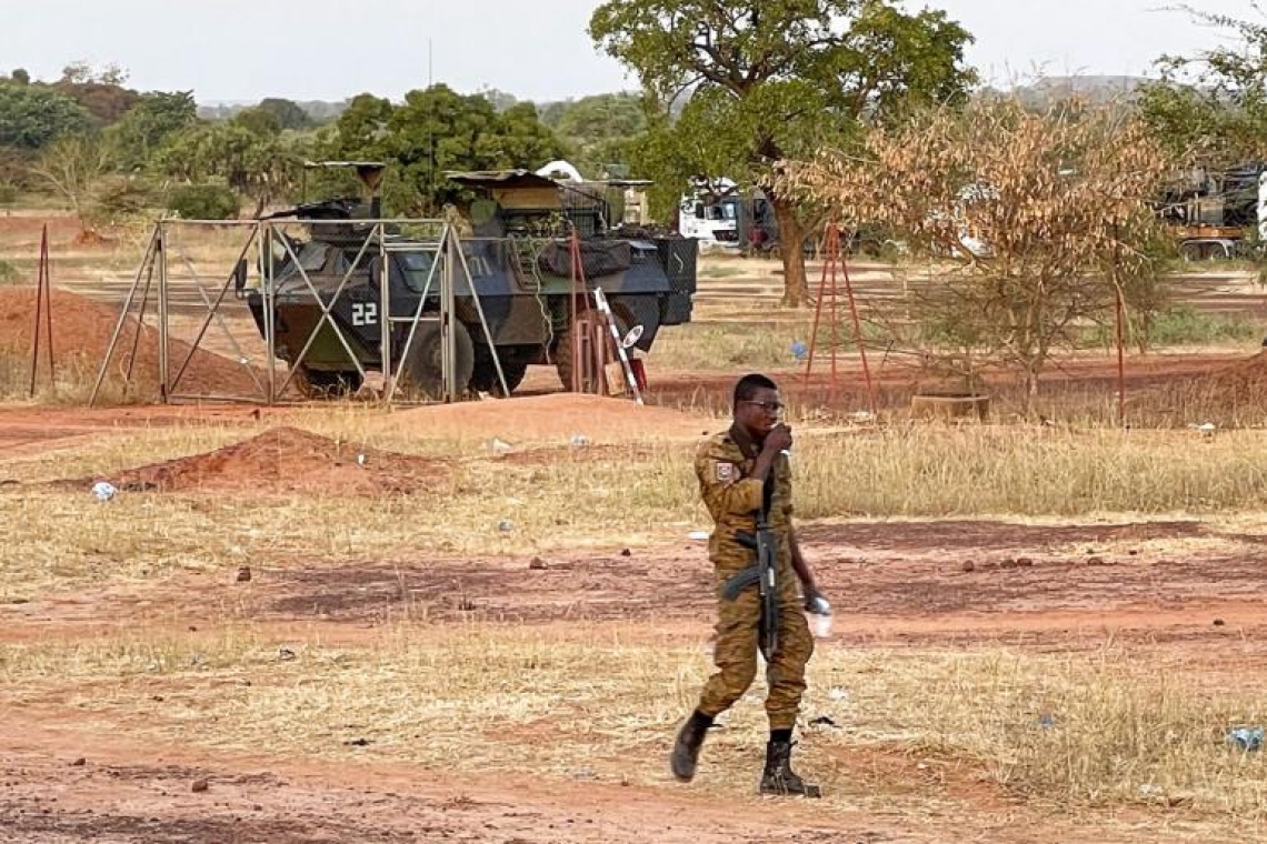Burkina Faso : une attaque fait 13 morts au Sahel, 15 personnes enlevées tuées dans l'ouest