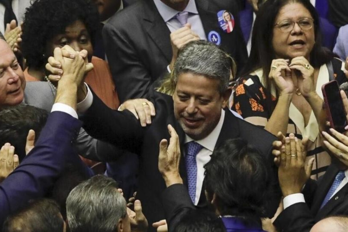 Brésil : Les présidents de la chambre des députés et du Sénat reconduits dans leurs fonctions