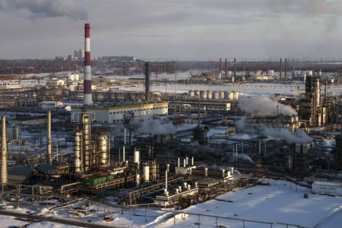 La Russie annonce qu'elle va réduire sa production de pétrole en mars