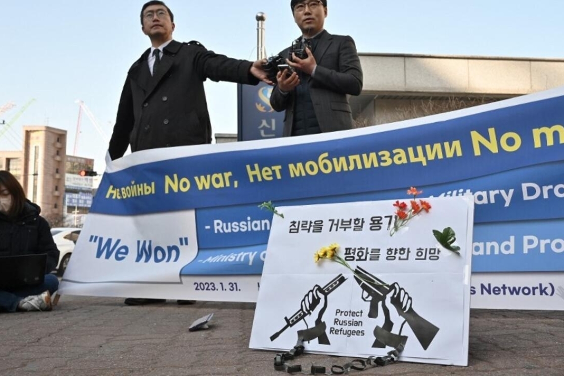 Boqués depuis des mois à Incheon, deux Russes vont pouvoir demander l'asile en Corée du Sud