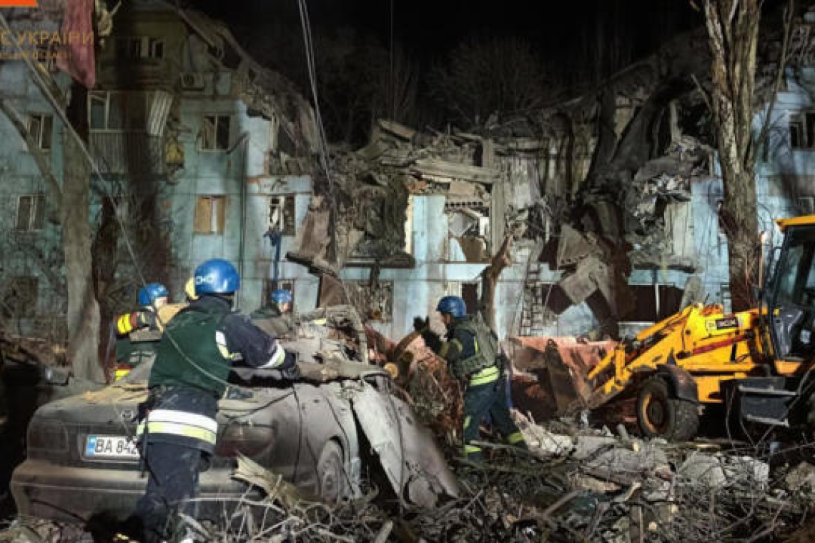 Ukraine: Plusieurs morts dans une frappe russe sur un immeuble d'habitation à Zaporijjia