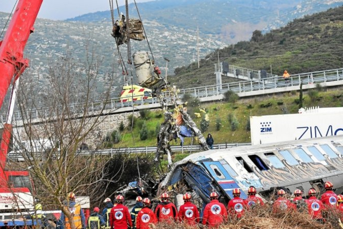 Accident de train : la Grèce cherche des réponses, le chef de gare devant la justice