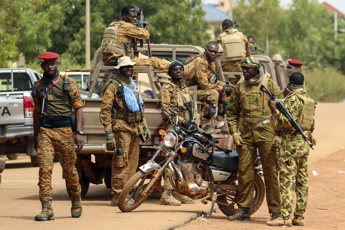Burkina Faso : De nouvelles provinces sous couvre-feu après des attaques