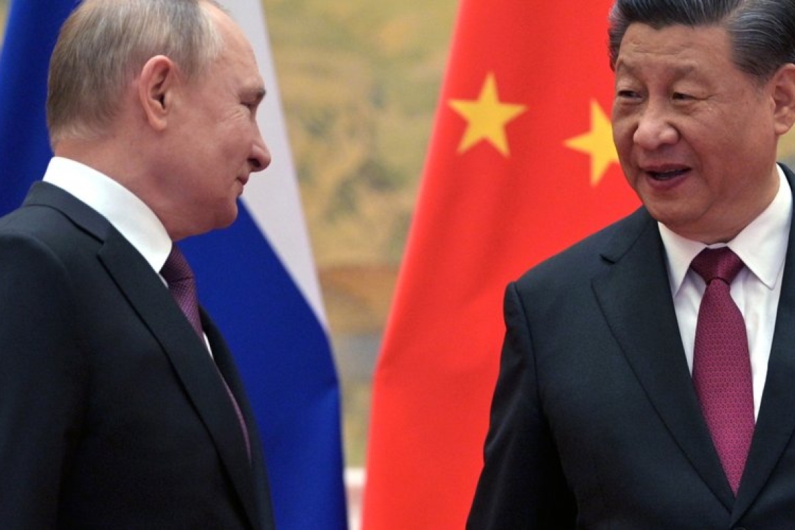 La Chine envoie des armes et des équipements militaires à la Russie, selon  Politico 