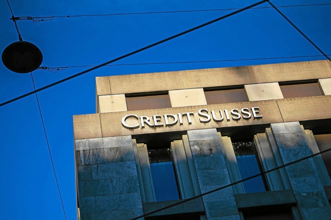 Banques : pourparlers pour une alliance forcée entre UBS et Credit Suisse