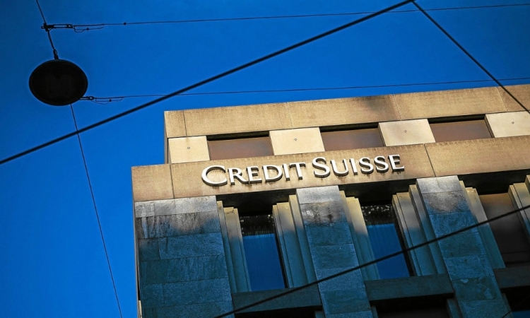 Banques : pourparlers pour une alliance forcée entre UBS et Credit Suisse