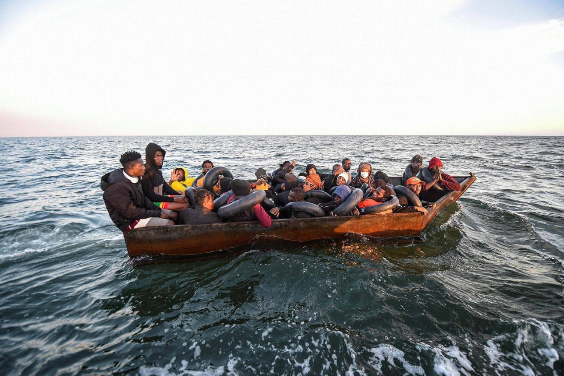 Au moins cinq migrants noyés et 28 portés disparus après un naufrage au large de la Tunisie