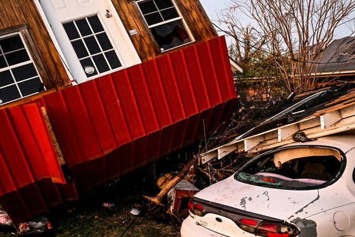 Le Mississippi détruit par des tornades: le président américain instruit le déploiement de l’aide fédérale